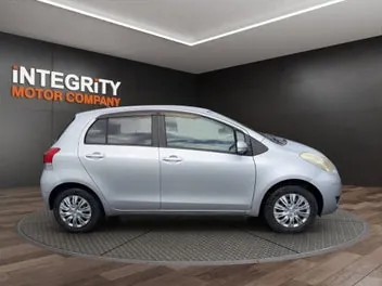 Toyota Vitz 2009 photo 3