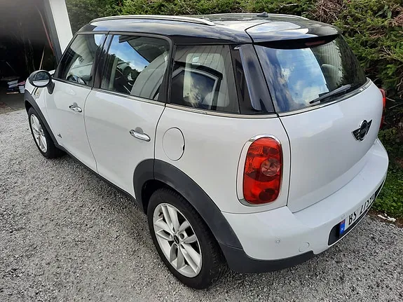 Mini Countryman Cooper D 2011 photo 2
