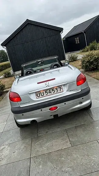 Peugeot 206 2002 photo 2