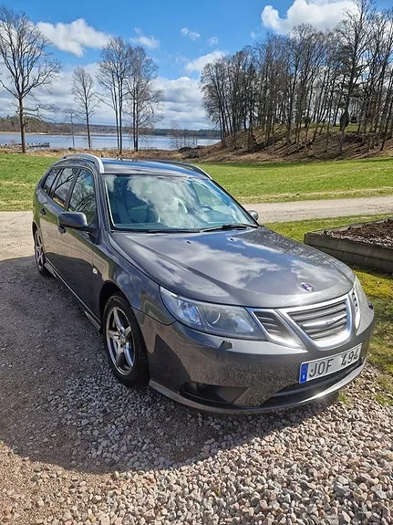 Saab 9-3 2009 photo 2