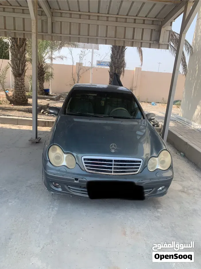 Mercedes-Benz C-Class 2005 photo 3