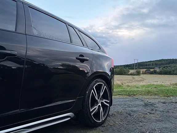 Volvo V60 2017 photo 4