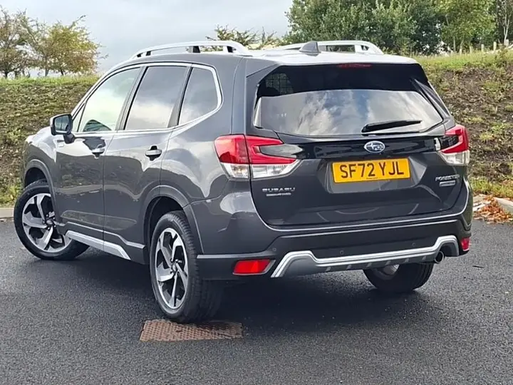 Subaru Forester 2022 photo 2