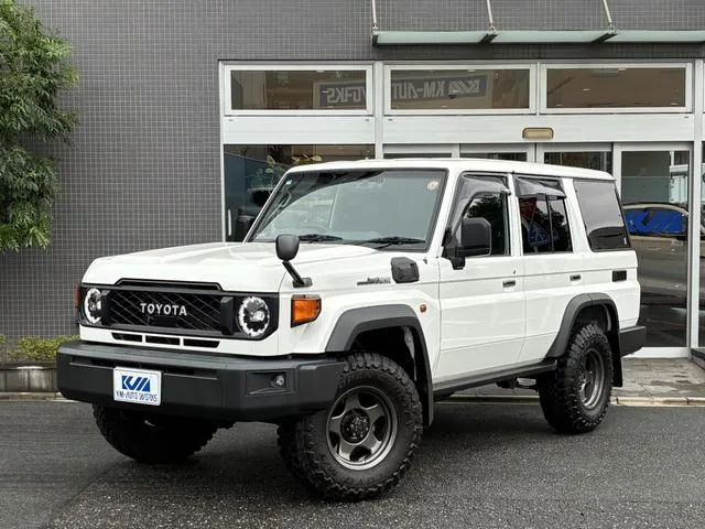 Toyota Land Cruiser 70
