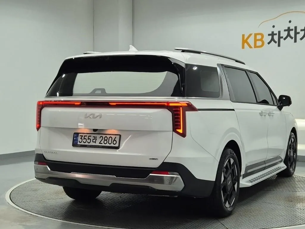 Kia Carnival 2025 photo 3