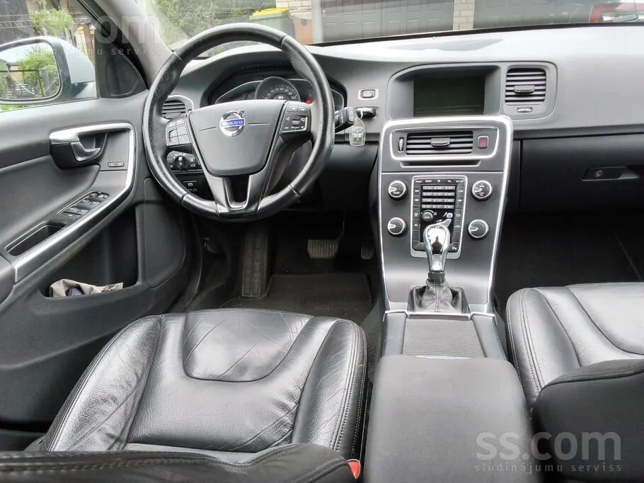 Volvo V60 2013 photo 3