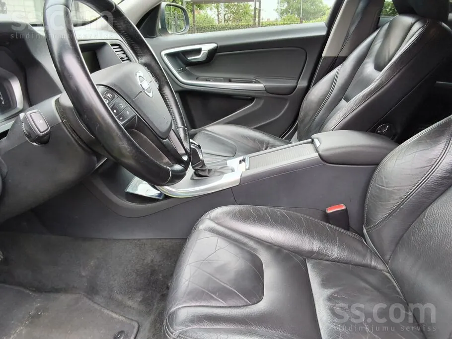 Volvo V60 2013 photo 5