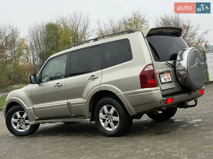 Mitsubishi Pajero 2006 photo 3