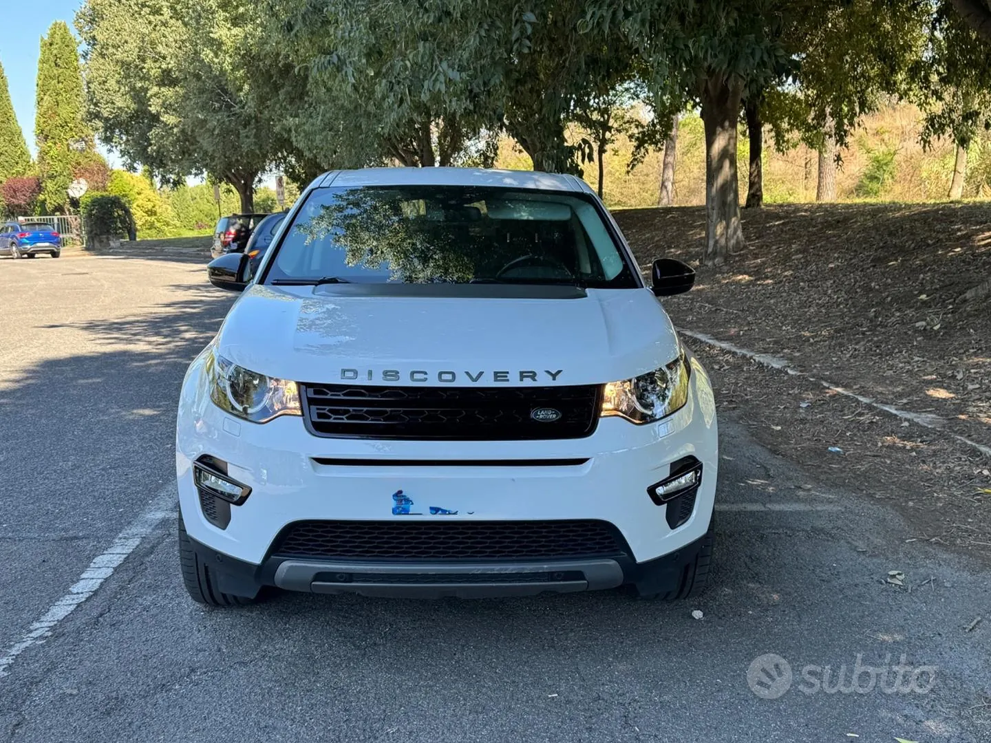 Land Rover Discovery Sport 2018 photo 3