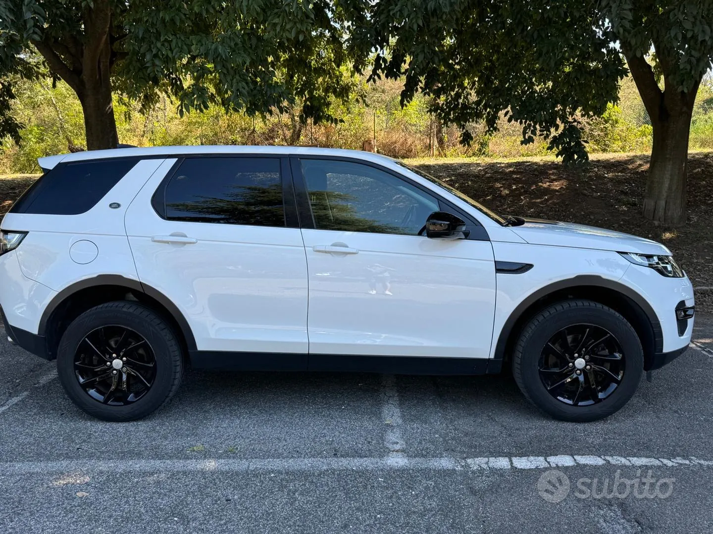 Land Rover Discovery Sport 2018 photo 5
