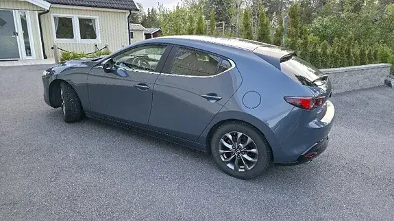 Mazda 3 2019 photo 2