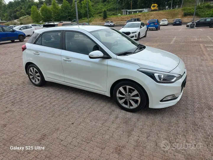 Hyundai I20 2015 photo 5