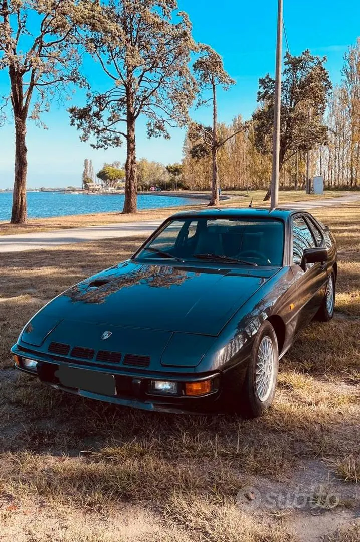Porsche 924