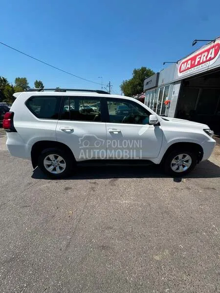 Toyota Land Cruiser 2018 photo 5