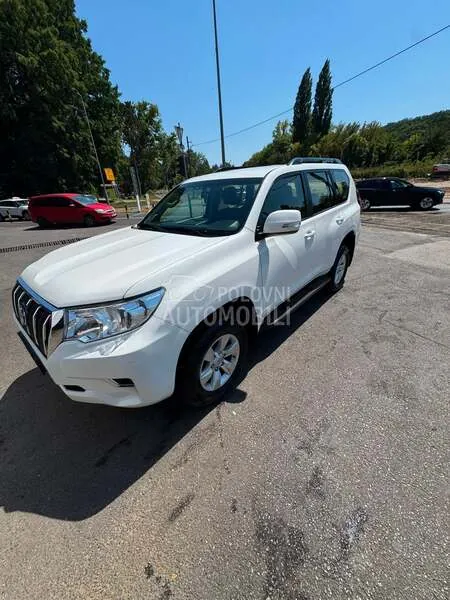 Toyota Land Cruiser 2018 photo 2