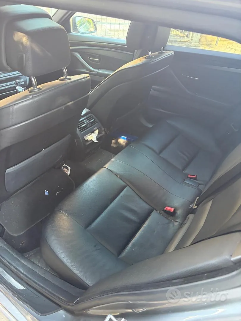 BMW 520 Touring 2010 photo 5