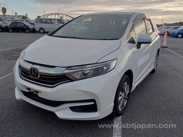 Honda Shuttle Hybrid 2019 photo 2