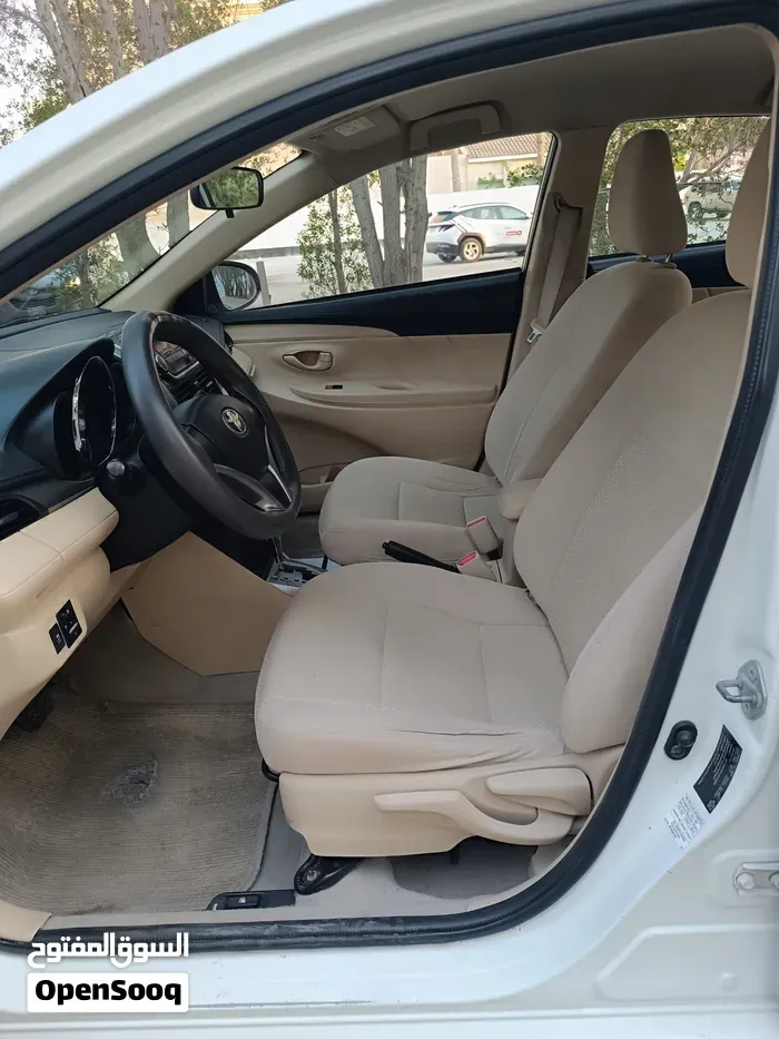 Toyota Yaris 2017 photo 3