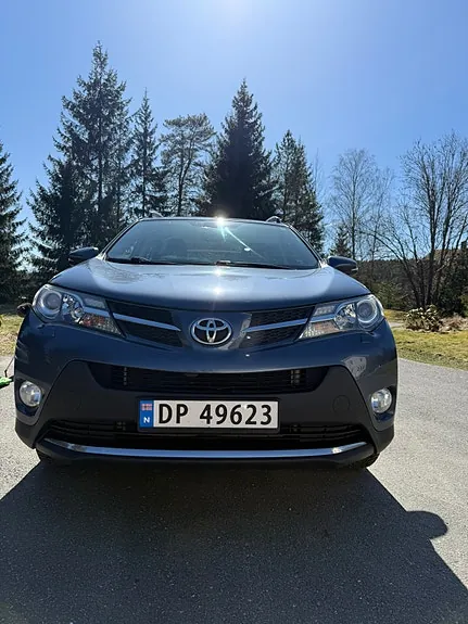 Toyota Rav4 2014 photo 2