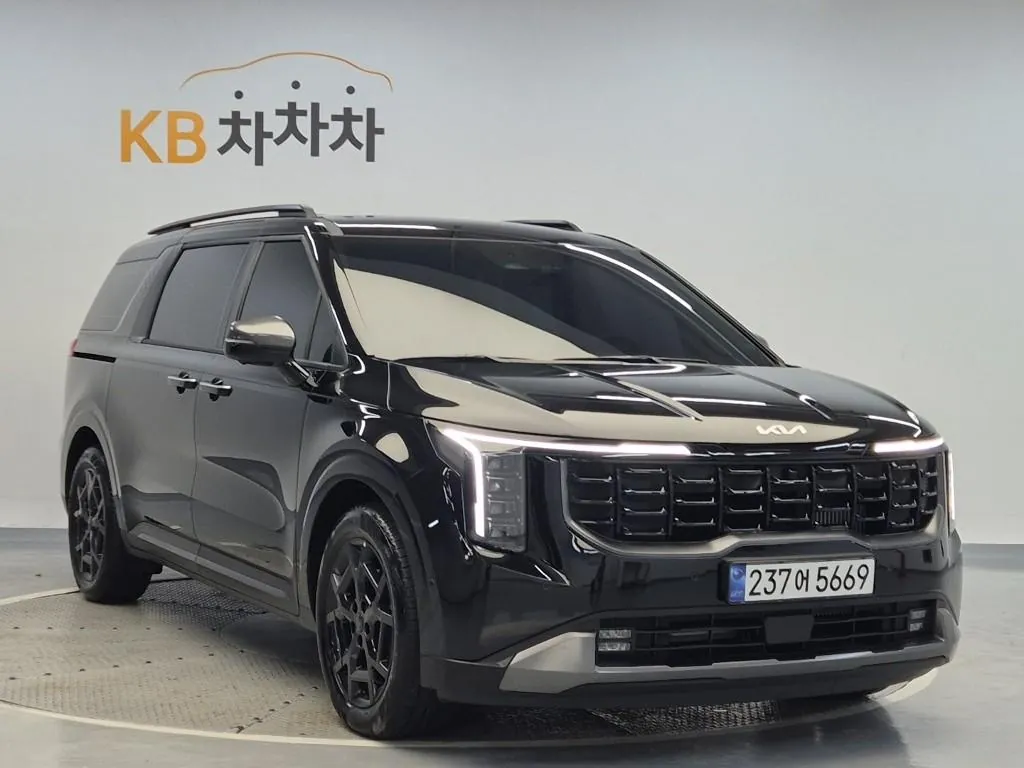 Kia Carnival 2025 photo 4
