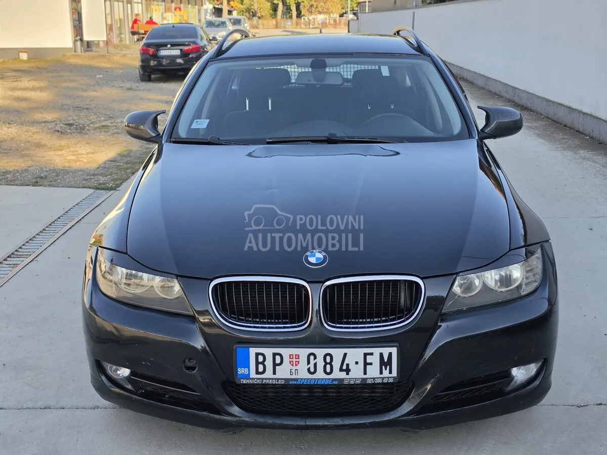 BMW 320D 2010 photo 3