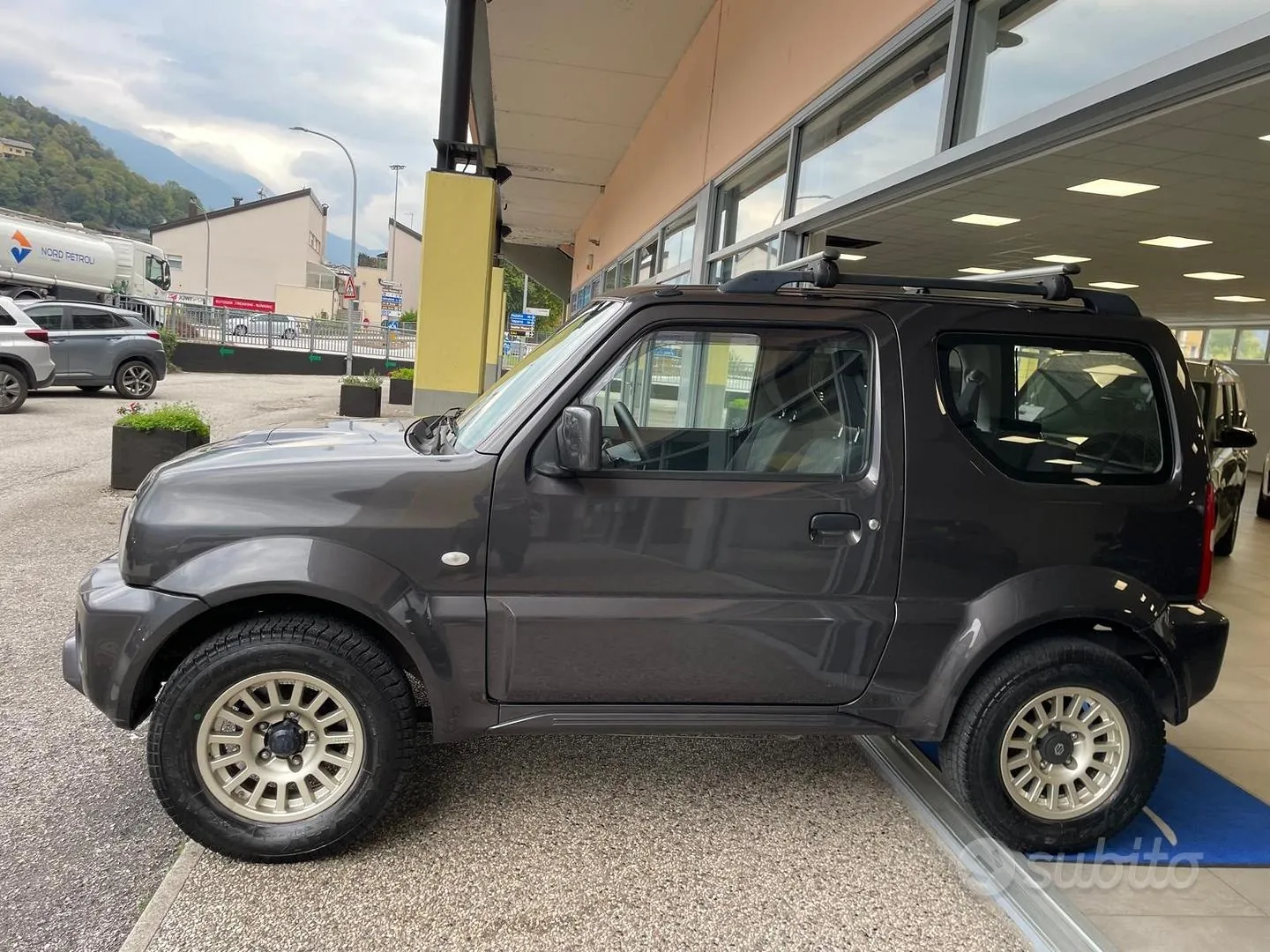Suzuki Jimny 2016 photo 2