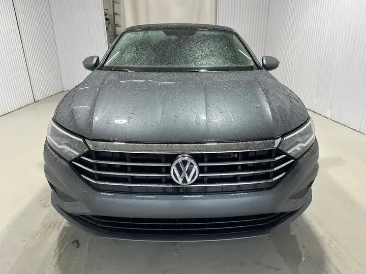 Volkswagen Jetta 2020 photo 2
