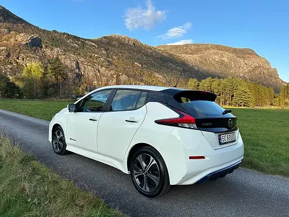 Nissan Leaf 2018 photo 3