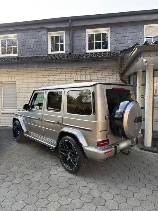 Mercedes-Benz G500