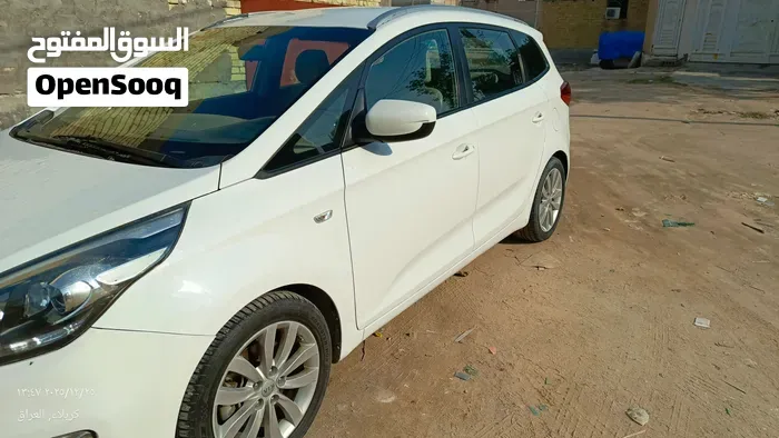 Kia Carens 2014 photo 3