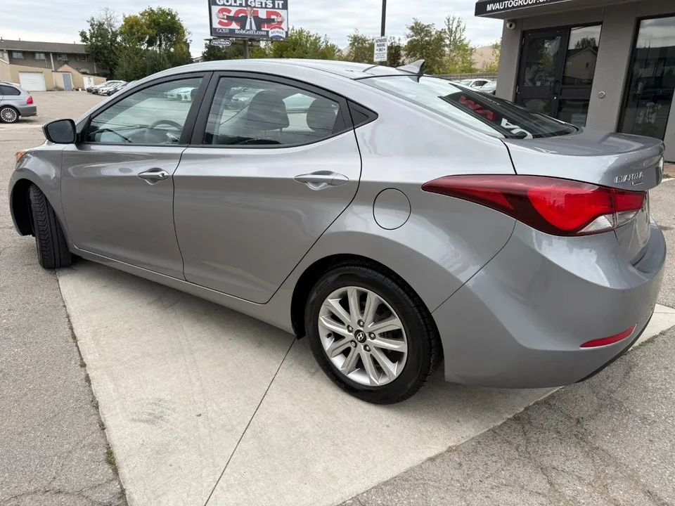 Hyundai Elantra 2015 photo 3