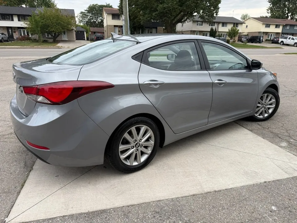 Hyundai Elantra 2015 photo 5