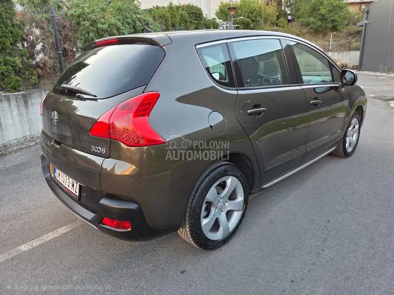Peugeot 3008 2010 photo 4