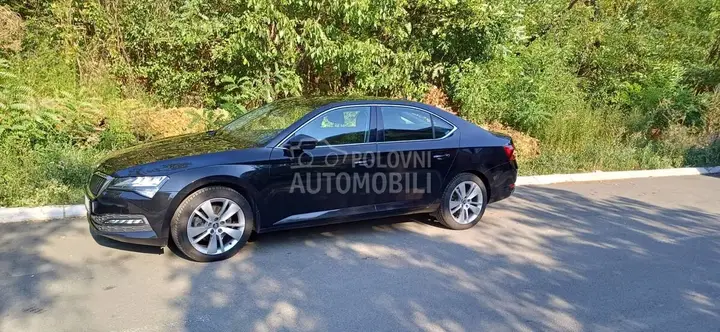 Skoda Superb 2022 photo 4