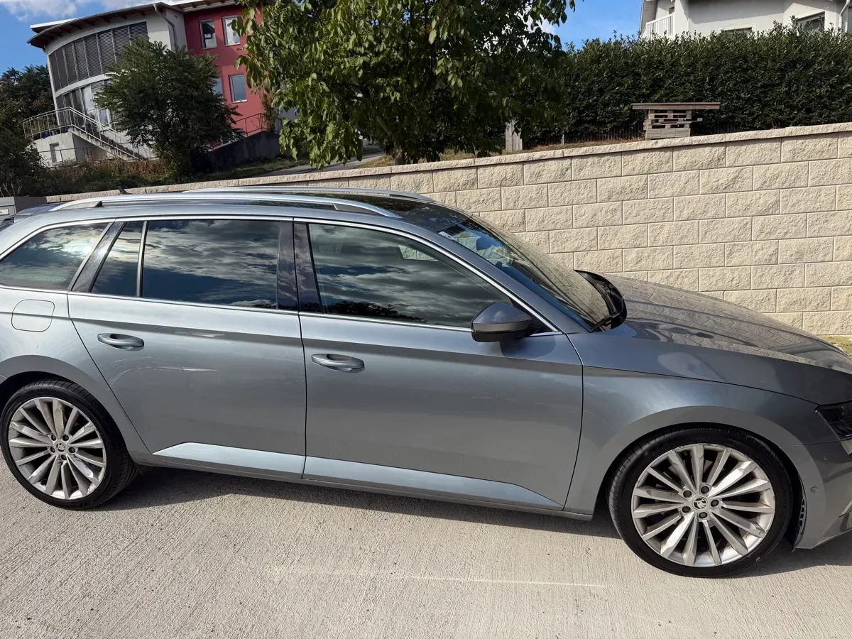 Skoda Superb 2018 photo 3