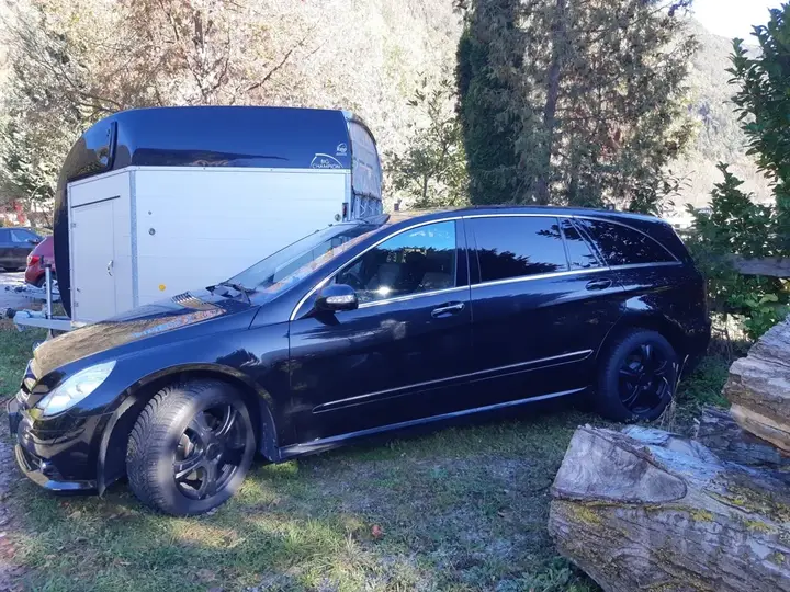 Mercedes-Benz R-Class 2010 photo 2