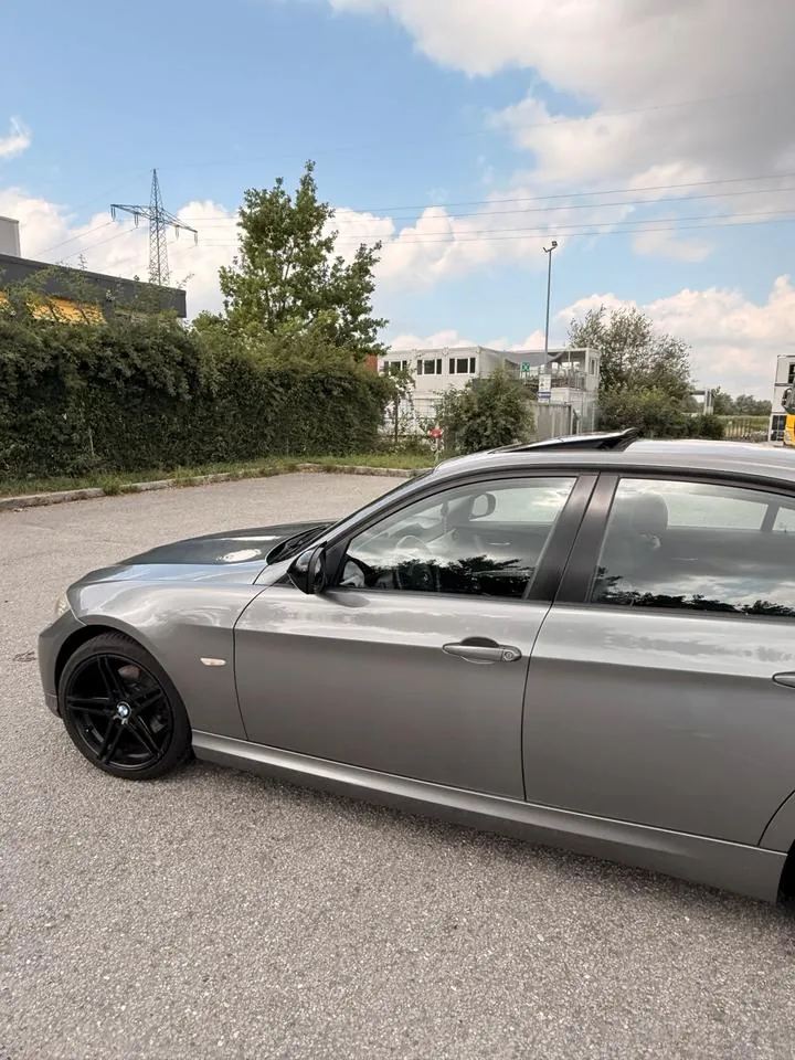 BMW E90