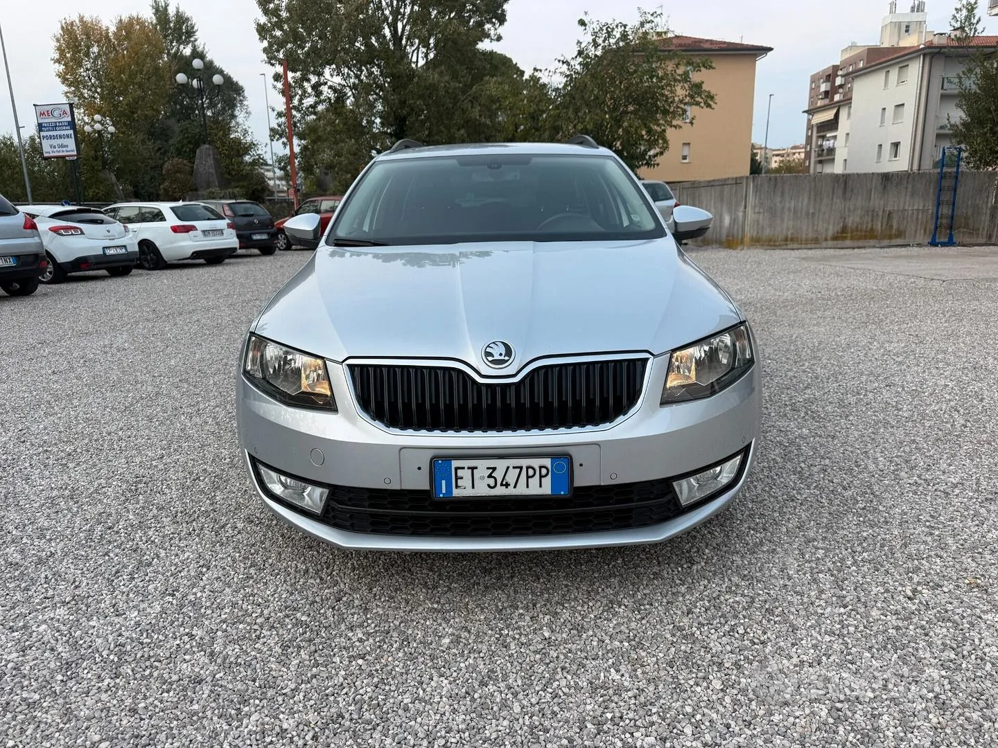Skoda Octavia 2014 photo 2