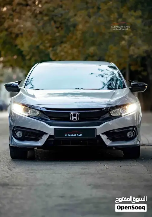Honda Civic 2018 photo 2