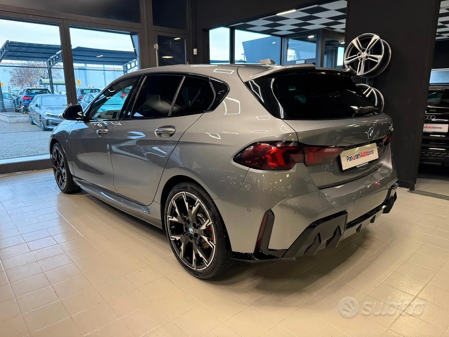 BMW 1 Series 2025 photo 4