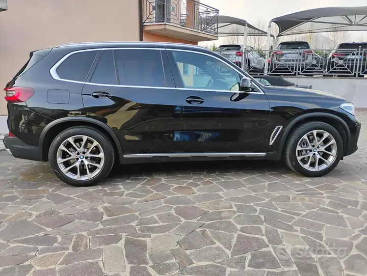 BMW X5 2022 photo 2