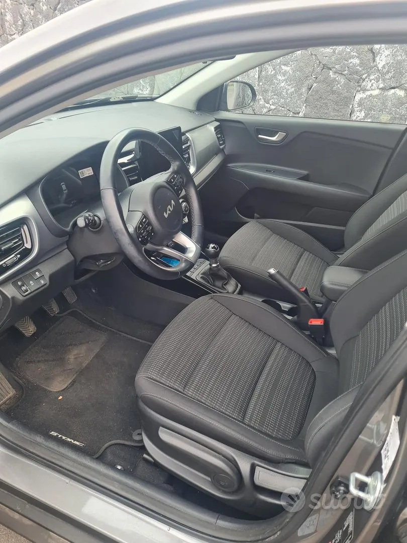Kia Stonic 2024 photo 5
