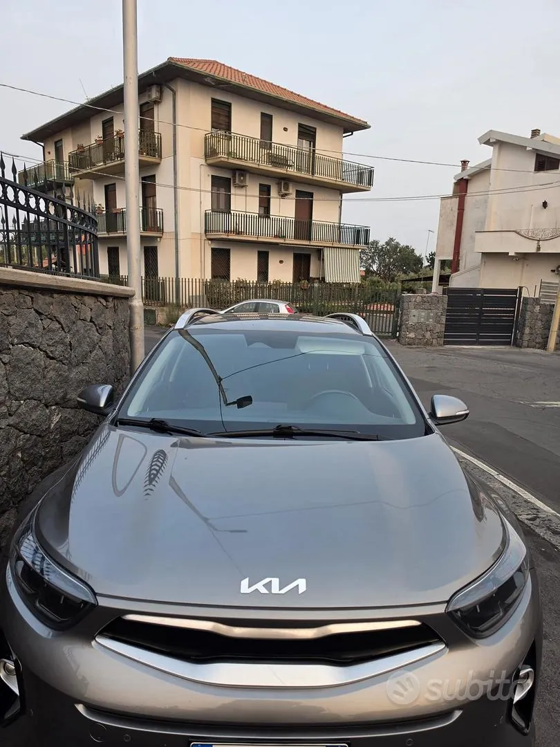 Kia Stonic 2024 photo 2