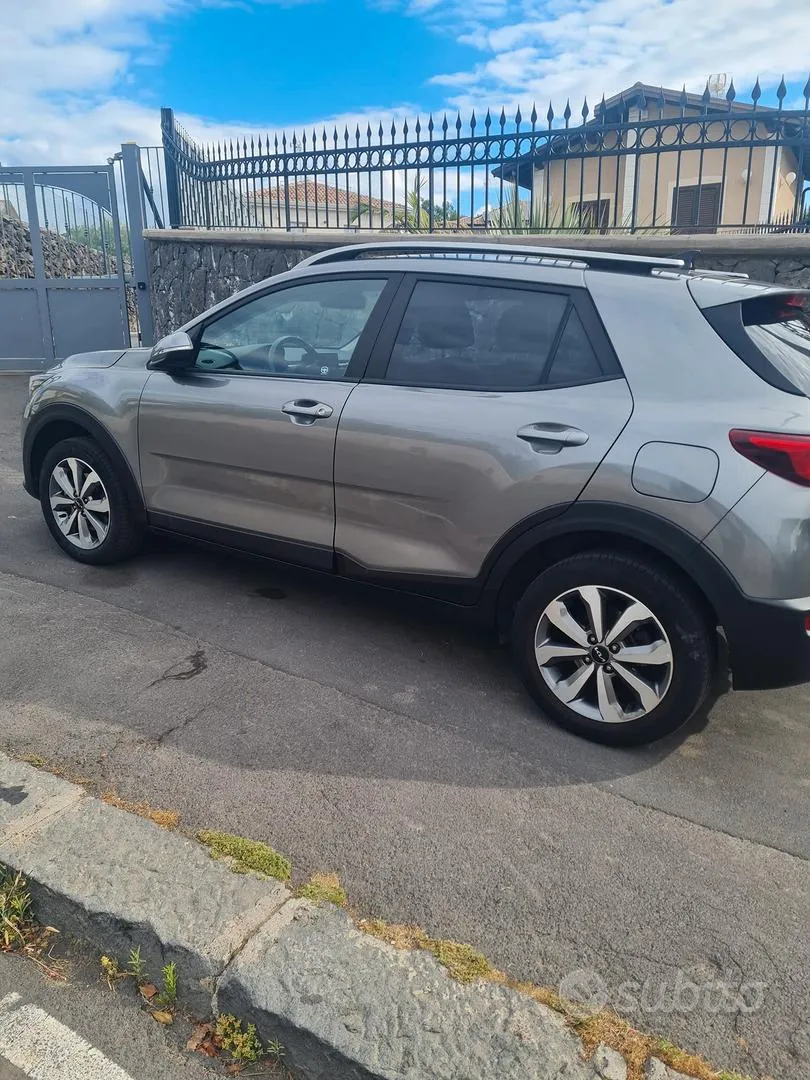 Kia Stonic 2024 photo 4