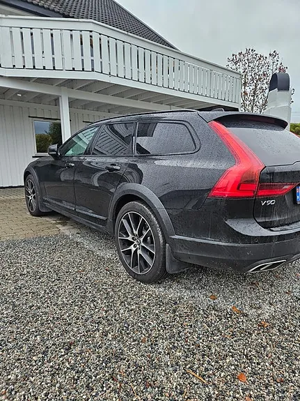 Volvo V90 Cross Country 2017 photo 5