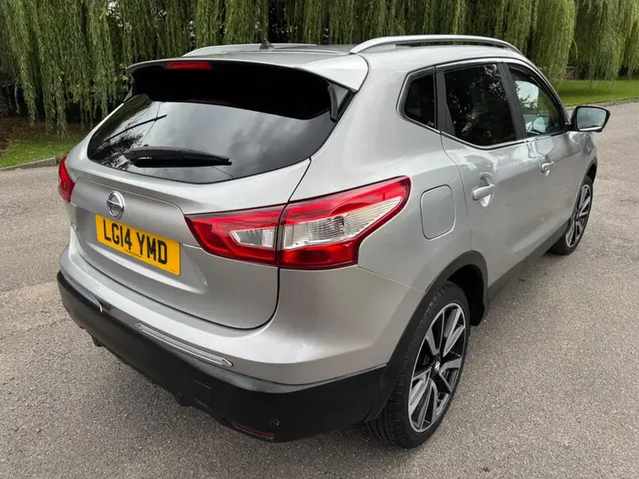 Nissan Qashqai 2014 photo 4