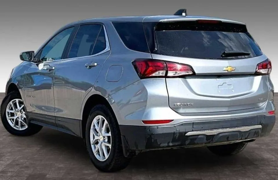 Chevrolet Equinox 2022 photo 2