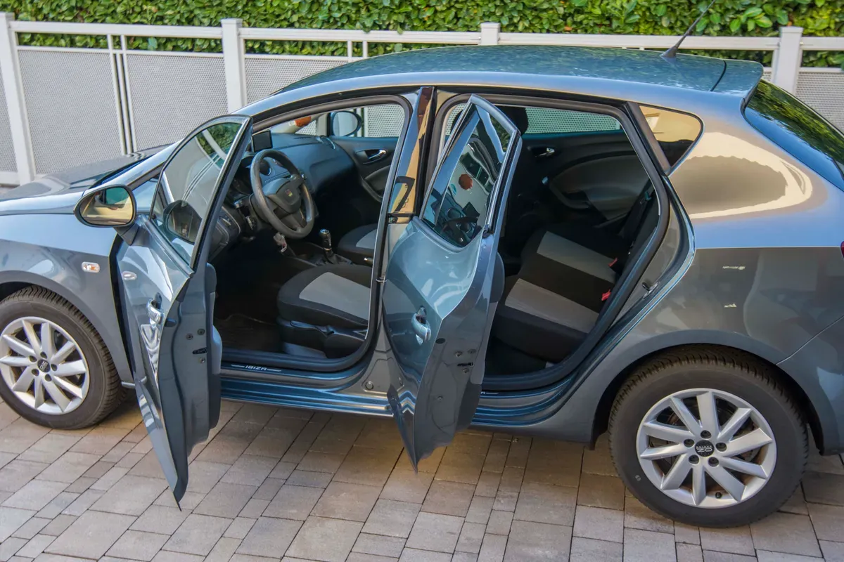 Seat Ibiza 2013 photo 2