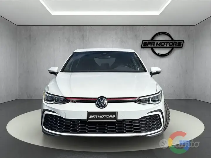 Volkswagen Golf 2023 photo 2