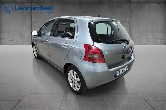 Toyota Yaris 2009 photo 4